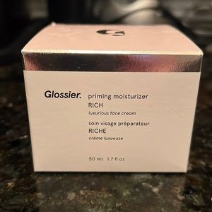Glossier Priming Rich Moisturizer